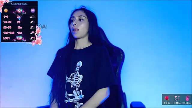 lilylouisee online show from March 3, 2025, 2:17 pm