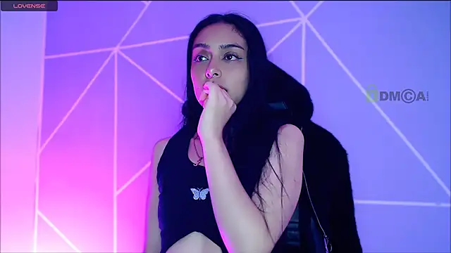 lilylouisee online show from October 10, 2025, 3:07 am