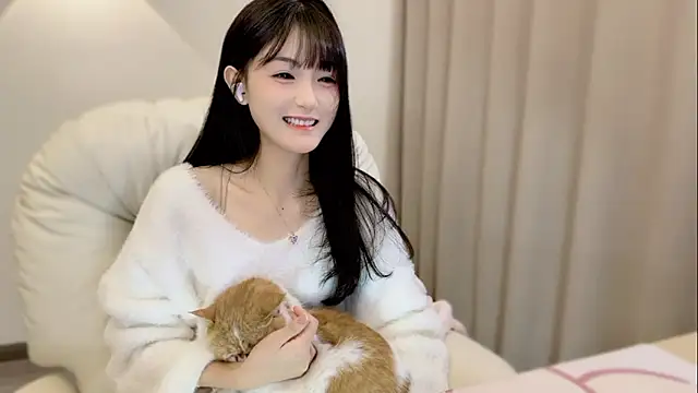 SHUIshui  online show from October 21, 2025, 12:59 pm