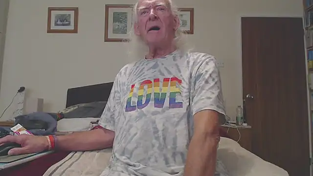 WaverlyKernow online show from November 24, 2025, 10:59 am