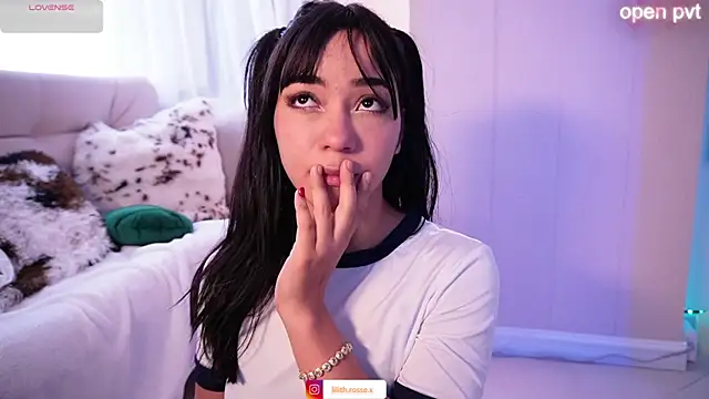 lilith  rosse online show from November 13, 2025, 4:00 pm