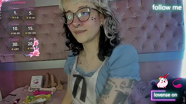 neeko princes online show from May 11, 2026, 4:04 pm