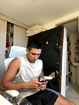 sendfer online show from September 29, 2025, 8:14 pm