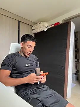 Snapshot of sendfer chatting on March 20, 2026, 7:04 pm sendfer online show from March 20, 2026, 7:04 pm