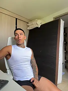 Snapshot of sendfer chatting on February 9, 2026, 7:01 pm sendfer online show from February 9, 2026, 7:01 pm