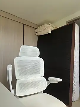 sendfer online show from December 5, 2025, 8:06 pm