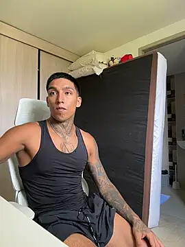 Snapshot of sendfer chatting on March 21, 2026, 7:18 pm sendfer online show from March 21, 2026, 7:18 pm