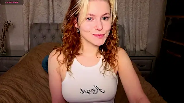 rocky foxy online show from March 12, 2026, 2:10 pm