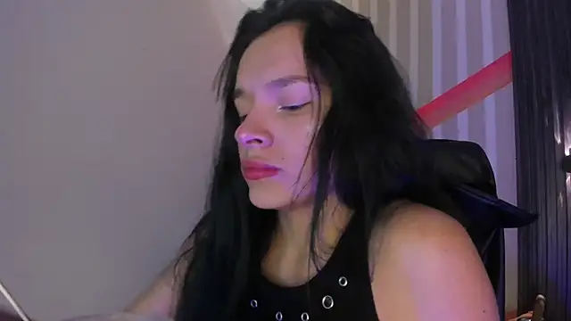 Snapshot of _shantal_smith chatting on May 28, 2026, 1:02 am shantal smith online show from May 28, 2026, 1:02 am