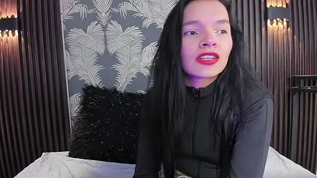 Snapshot of _shantal_smith chatting on June 19, 2026, 1:00 am shantal smith online show from June 19, 2026, 1:00 am