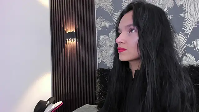 Snapshot of _shantal_smith chatting on June 17, 2026, 1:05 am shantal smith online show from June 17, 2026, 1:05 am