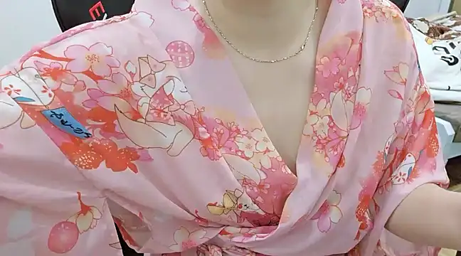 Kemmy babe20 online show from February 26, 2025, 8:50 am