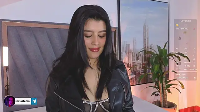 missatenea online show from October 15, 2025, 2:03 pm