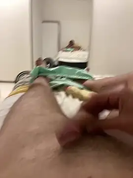 Snapshot of bruno106969 chatting on February 10, 2026, 3:05 am bruno106969 online show from February 10, 2026, 3:05 am