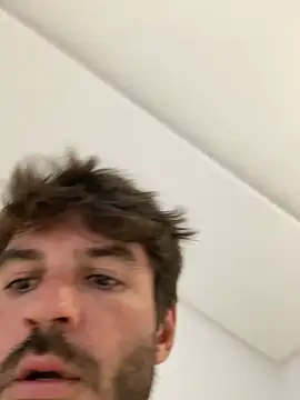 Snapshot of bruno106969 chatting on February 27, 2026, 9:36 pm bruno106969 online show from February 27, 2026, 9:36 pm