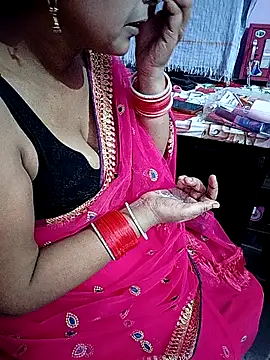 reemacouple007 online show from June 25, 2026, 6:40 am