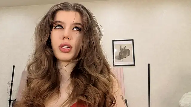 Snapshot of dolly_ll chatting on June 12, 2026, 1:31 pm dolly ll online show from June 12, 2026, 1:31 pm