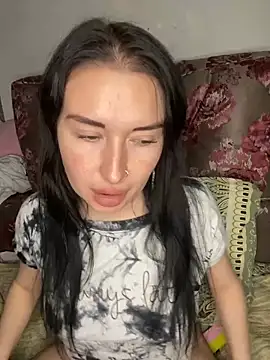 Roxana Bell online show from May 6, 2026, 7:18 pm