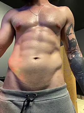 MachineDien online show from October 8, 2025, 8:42 pm