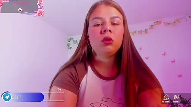 little tifanny82 online show from February 6, 2026, 1:29 pm