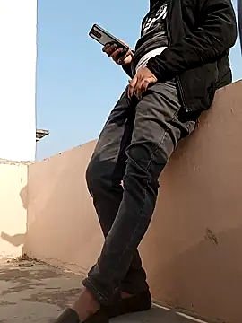 Snapshot of yours_smp chatting on January 19, 2025, 9:44 am yours smp online show from January 19, 2025, 9:44 am