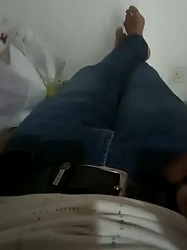 Snapshot of yours_smp chatting on December 25, 2024, 11:11 am yours smp online show from December 25, 2024, 11:11 am