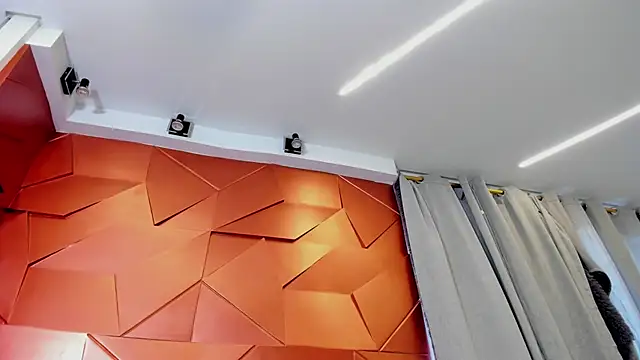 Alexxxholy online show from March 17, 2025, 7:58 pm