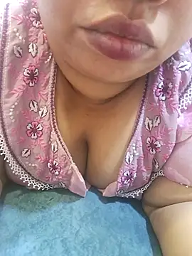 Ravina patil1 online show from April 29, 2026, 8:26 pm