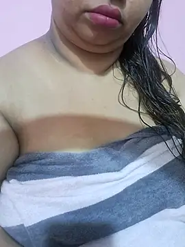 Ravina patil1 online show from July 18, 2026, 3:59 am