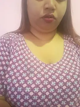 Ravina patil1 online show from July 8, 2026, 12:17 pm