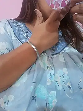 Ravina patil1 online show from July 26, 2026, 5:47 am