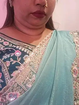 Ravina patil1 online show from June 29, 2026, 8:10 am