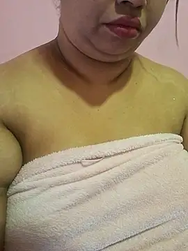Ravina patil1 online show from July 10, 2026, 4:34 am