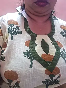 Ravina patil1 online show from March 5, 2025, 6:34 pm