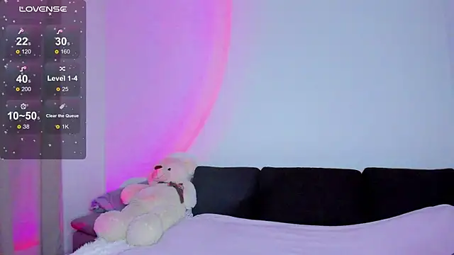 Snapshot of misspollywow chatting on October 13, 2025, 6:09 pm misspollywow online show from October 13, 2025, 6:09 pm