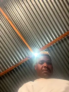 Maskman941 online show from October 17, 2025, 2:08 pm