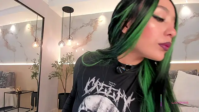 Snapshot of SteffanyBeck chatting on May 10, 2026, 11:14 am SteffanyBeck online show from May 10, 2026, 11:14 am
