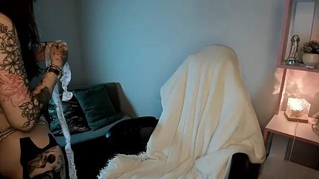 Mary Xextra online show from October 4, 2025, 12:23 am