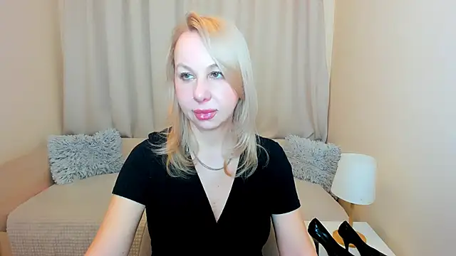 Anny Jey  online show from February 17, 2026, 8:06 pm