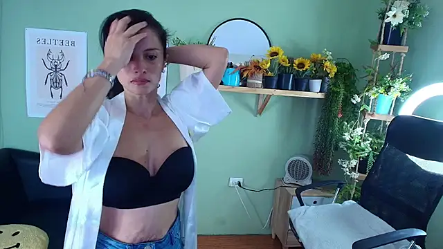 Aliiz 01 online show from March 20, 2025, 6:41 am