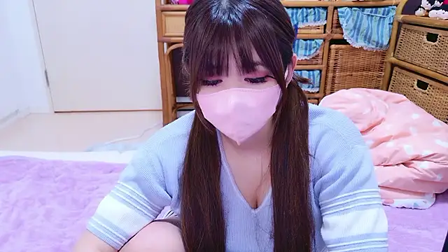 Megu Melon online show from October 6, 2025, 8:37 am