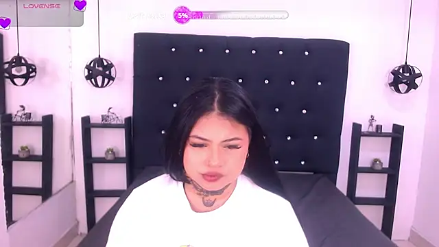 Mels  online show from October 3, 2025, 4:41 pm