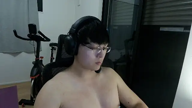 Tkcqcc online show from September 24, 2025, 4:46 pm