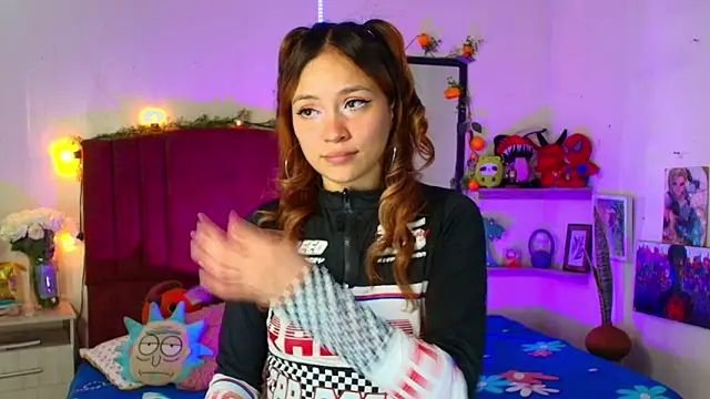 Snapshot of alisson_zafiro_ chatting on February 12, 2026, 3:17 am alisson zafiro online show from February 12, 2026, 3:17 am