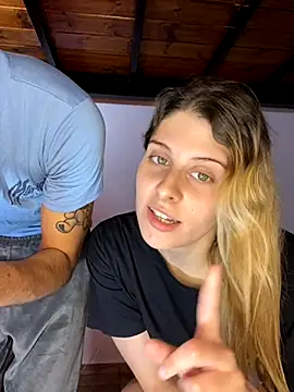 Snapshot of FlorBich chatting on October 15, 2025, 1:52 pm FlorBich online show from October 15, 2025, 1:52 pm