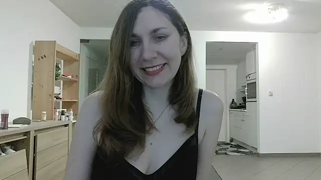 JasmineGlamour online show from May 3, 2026, 7:17 pm