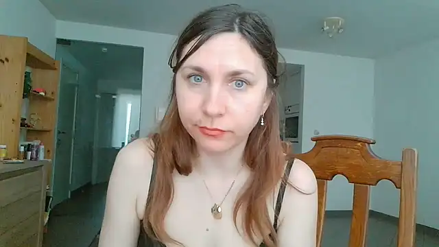 JasmineGlamour online show from April 30, 2026, 6:37 pm