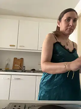 Snapshot of JasmineGlamour chatting on July 28, 2026, 12:34 pm JasmineGlamour online show from July 28, 2026, 12:34 pm