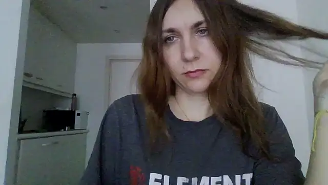 JasmineGlamour online show from March 11, 2026, 4:34 pm