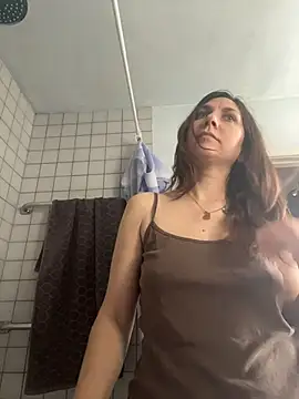 Snapshot of JasmineGlamour chatting on July 31, 2026, 3:31 pm JasmineGlamour online show from July 31, 2026, 3:31 pm